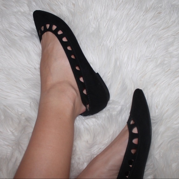 Express Black Flats - Picture 4 of 4